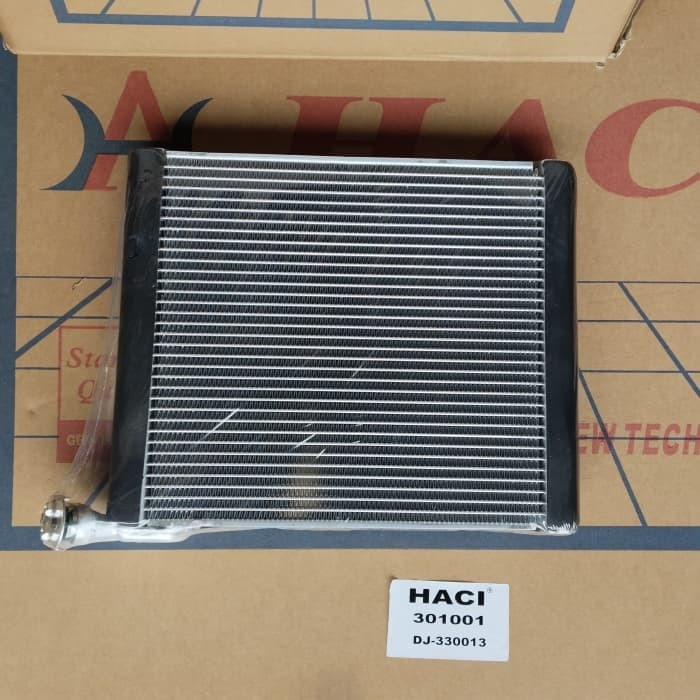 88501-02210 Condenser HACI Brand High Performance Standard Size AT