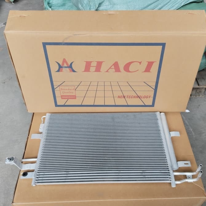 HACI Brand EB5Z-19712-E Car Radiator Standard Size 1 Year Warranty