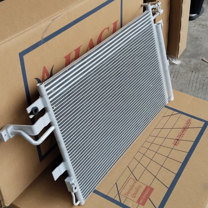 HACI Brand EB5Z-19712-E Car Radiator Standard Size 1 Year Warranty