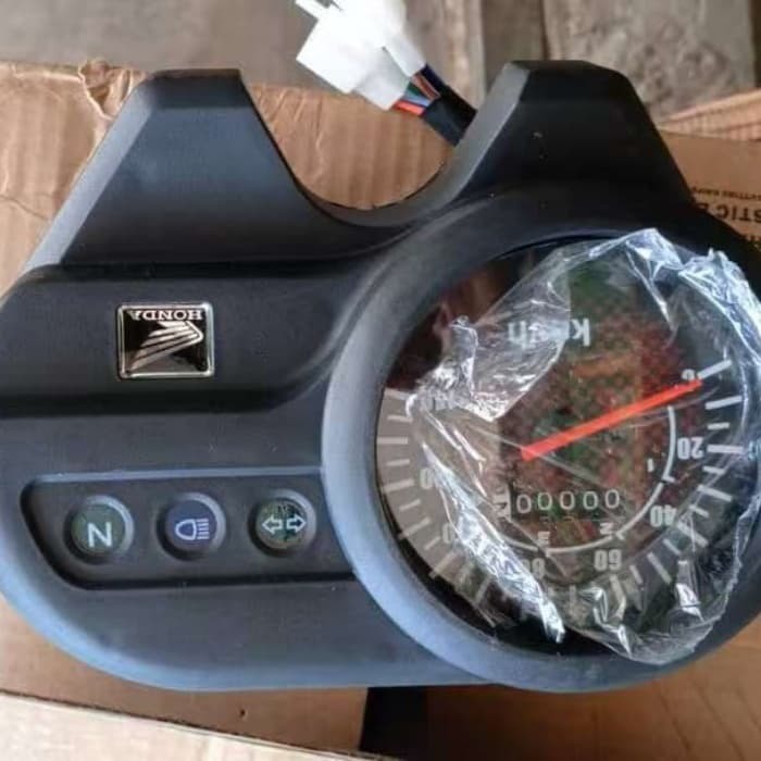 CB125 Model Motorcycle Speedometer For Honda Motorcycles with Long-Lasting Durability