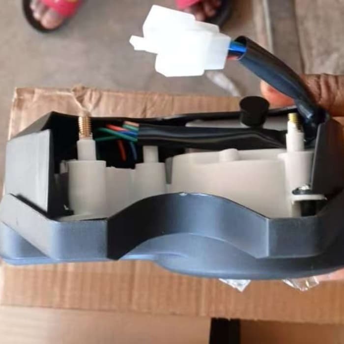 CB125 Model Motorcycle Speedometer For Honda Motorcycles with Long-Lasting Durability