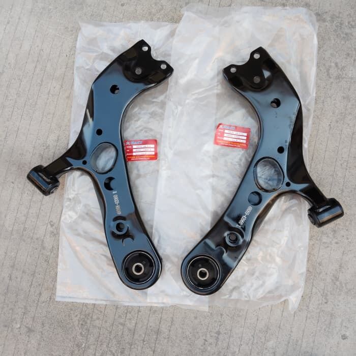 OE 48068-42060 R 48069-42060 L Toyota RAV 4 IV pièces détachées originales